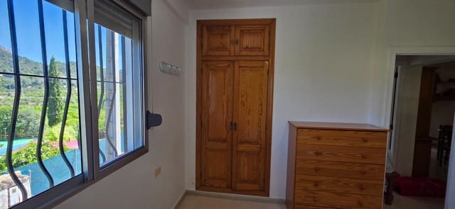 3 chambre Villa/Maison à vendre à Alzira avec piscine - 240 000 € (Ref: 9788373)