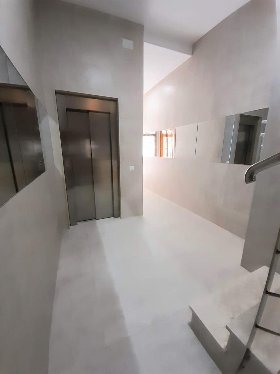 5 slaapkamer Flat te koop in Alzira - € 245.000 (Ref: 9794568)