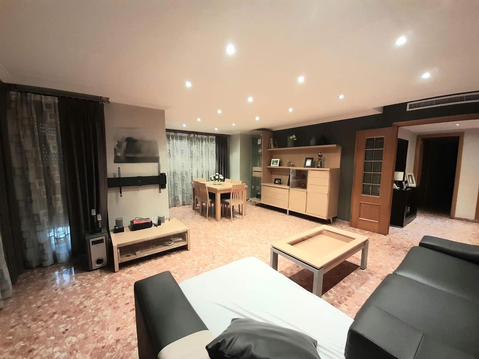 5 slaapkamer Flat te koop in Alzira - € 245.000 (Ref: 9794568)