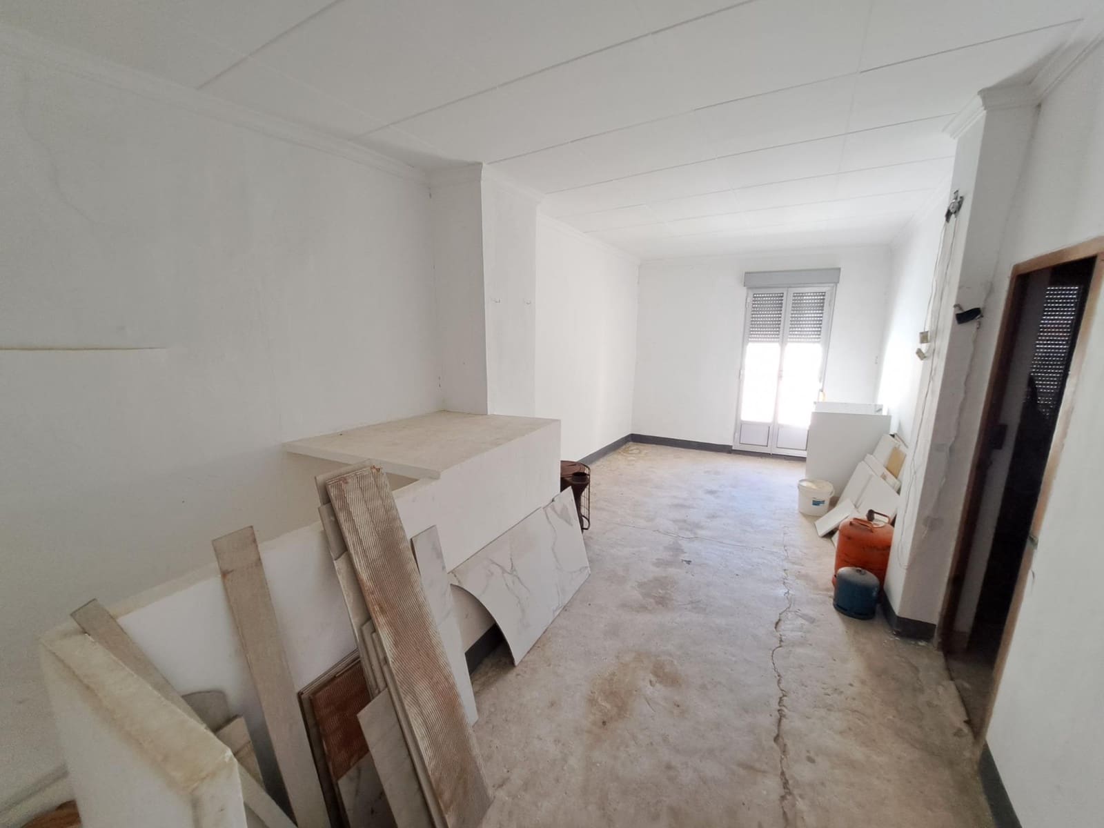 Omakotitalo myytävänä paikassa Antella - 110 000 € (Ref: 9797060)