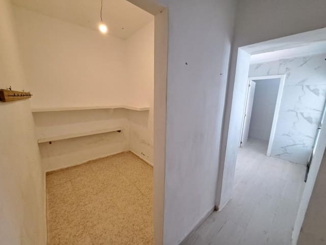 Omakotitalo myytävänä paikassa Antella - 110 000 € (Ref: 9797060)