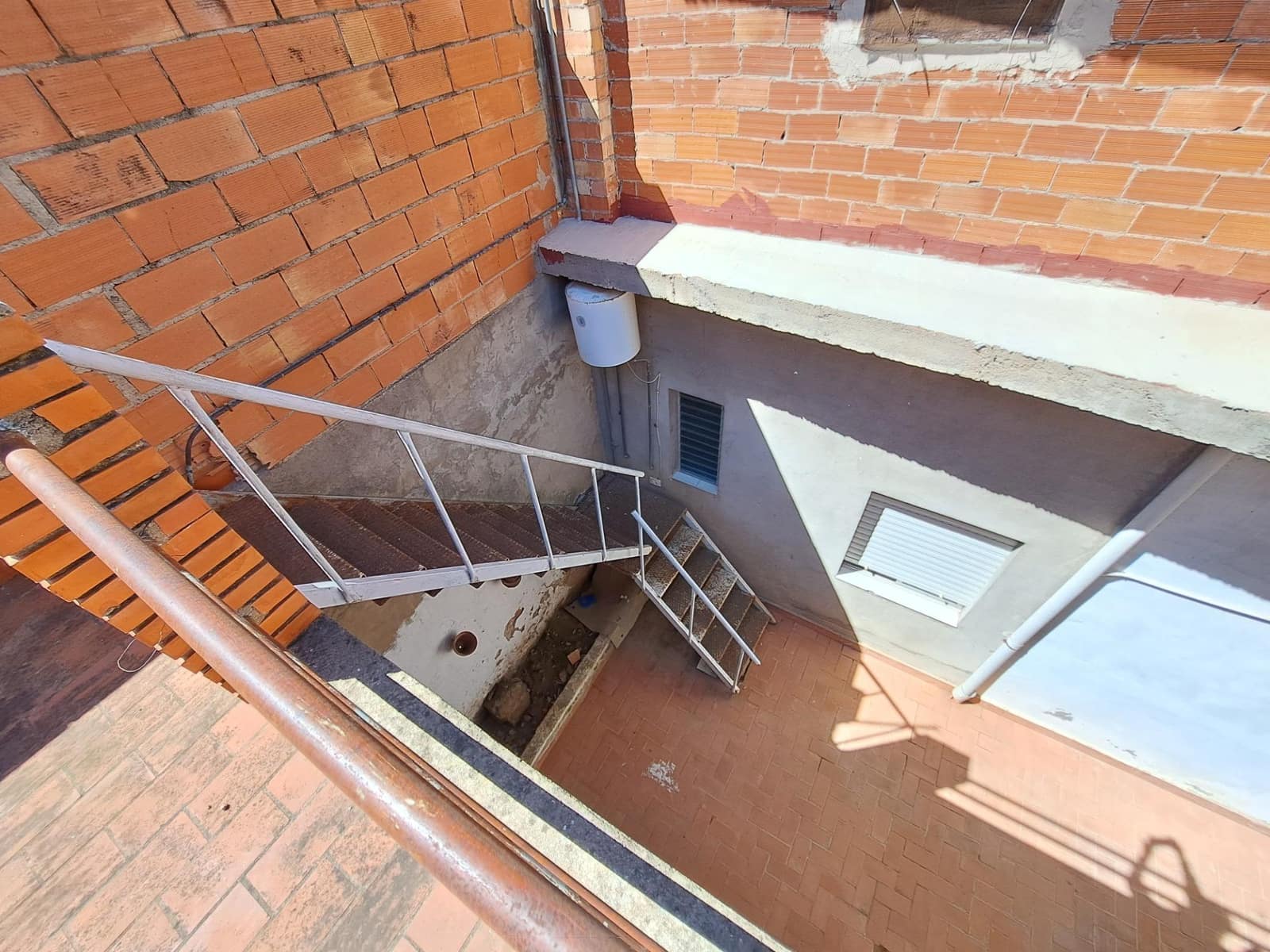 Omakotitalo myytävänä paikassa Antella - 110 000 € (Ref: 9797060)