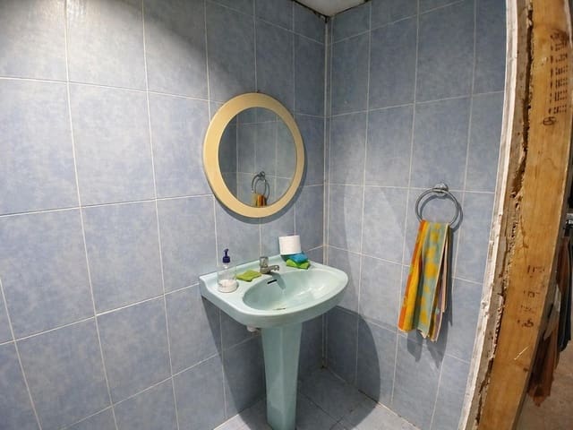 Kommersiell att hyra i Alzira - 300 € (Ref: 9804275)