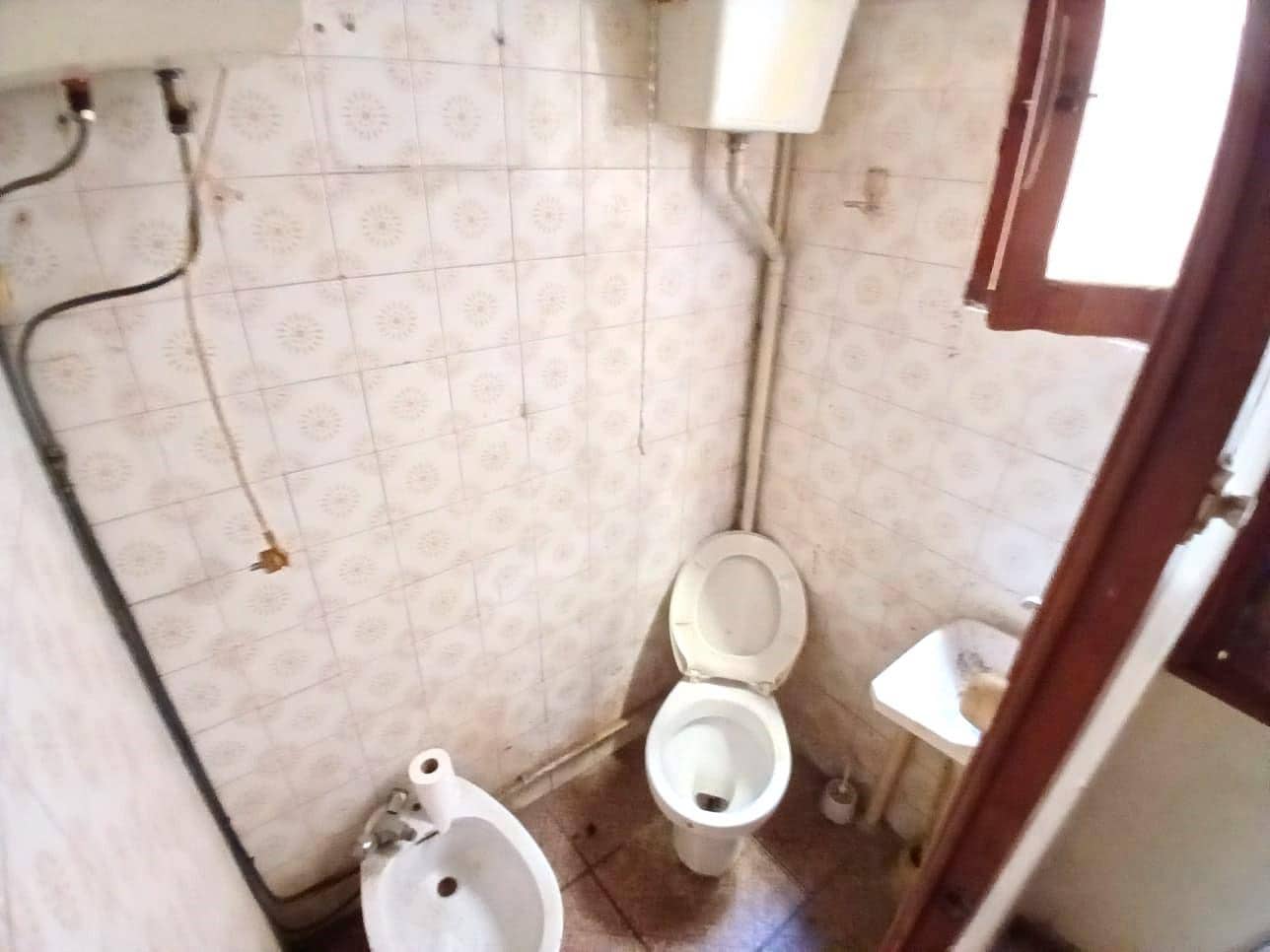 5 bedroom Apartment for sale in Carcaixent - € 120,000 (Ref: 9806448)