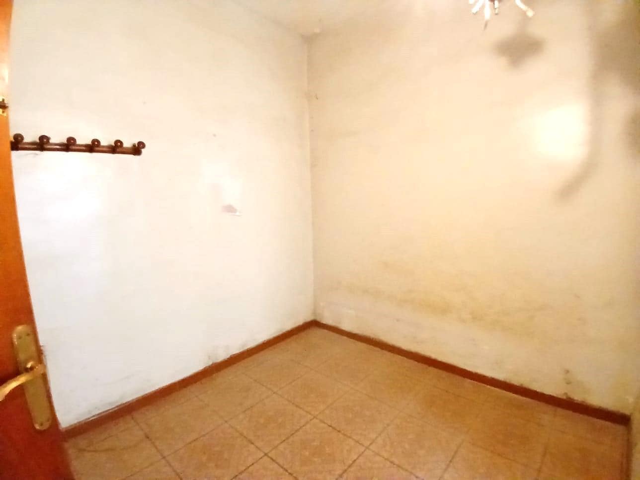 5 bedroom Apartment for sale in Carcaixent - € 120,000 (Ref: 9806448)