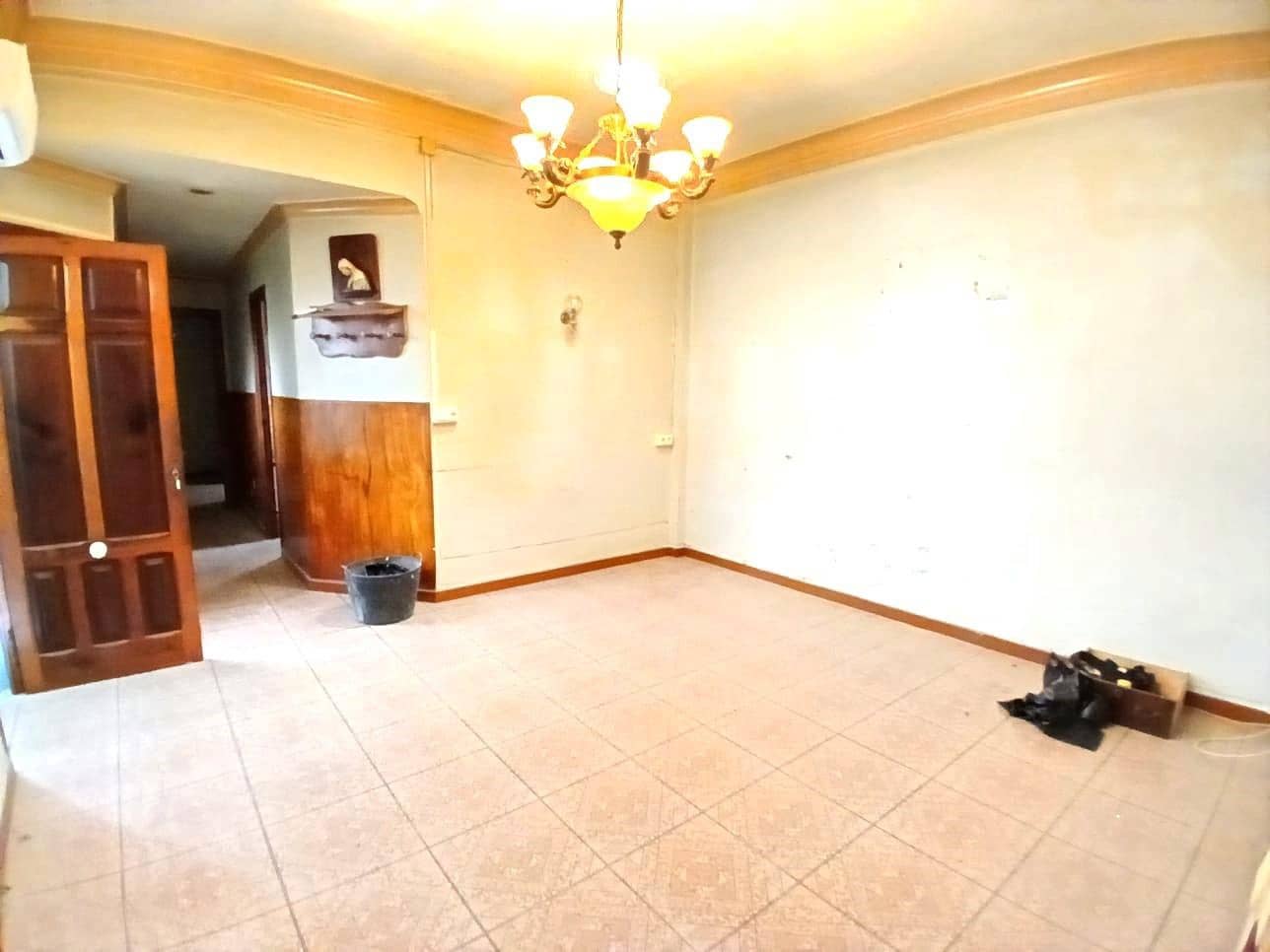 5 bedroom Apartment for sale in Carcaixent - € 120,000 (Ref: 9806448)