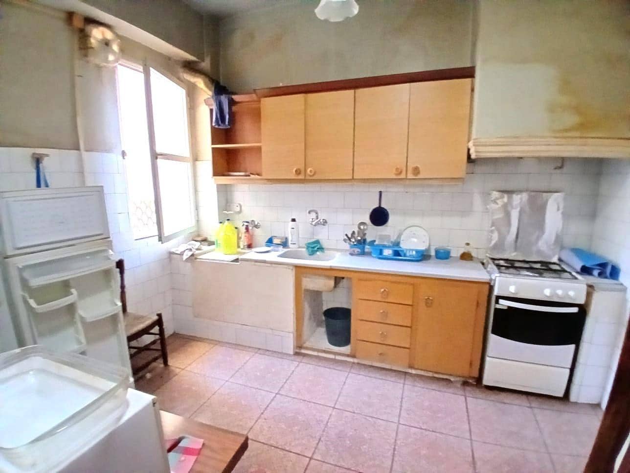 5 bedroom Apartment for sale in Carcaixent - € 120,000 (Ref: 9806448)