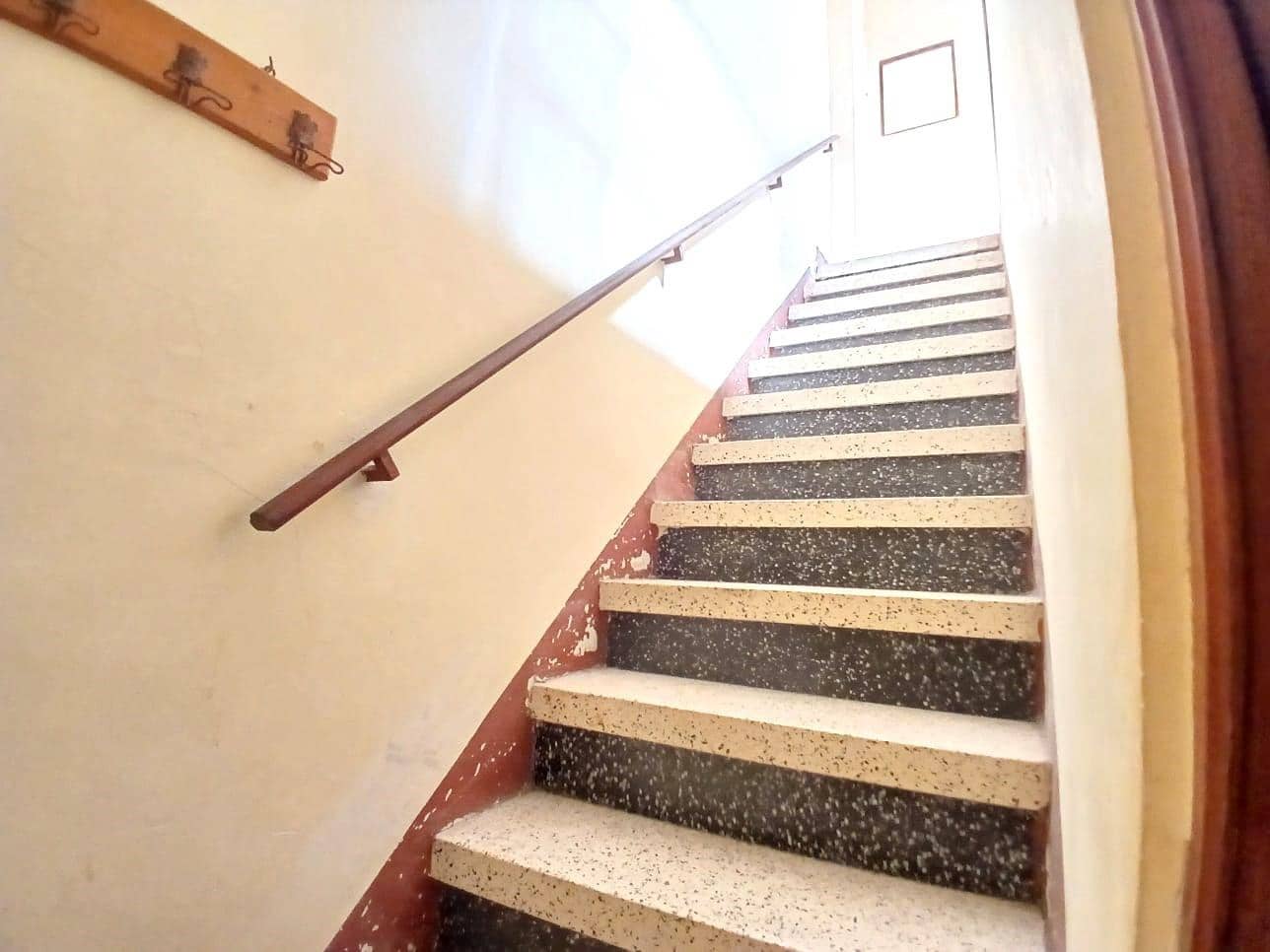 5 bedroom Apartment for sale in Carcaixent - € 120,000 (Ref: 9806448)