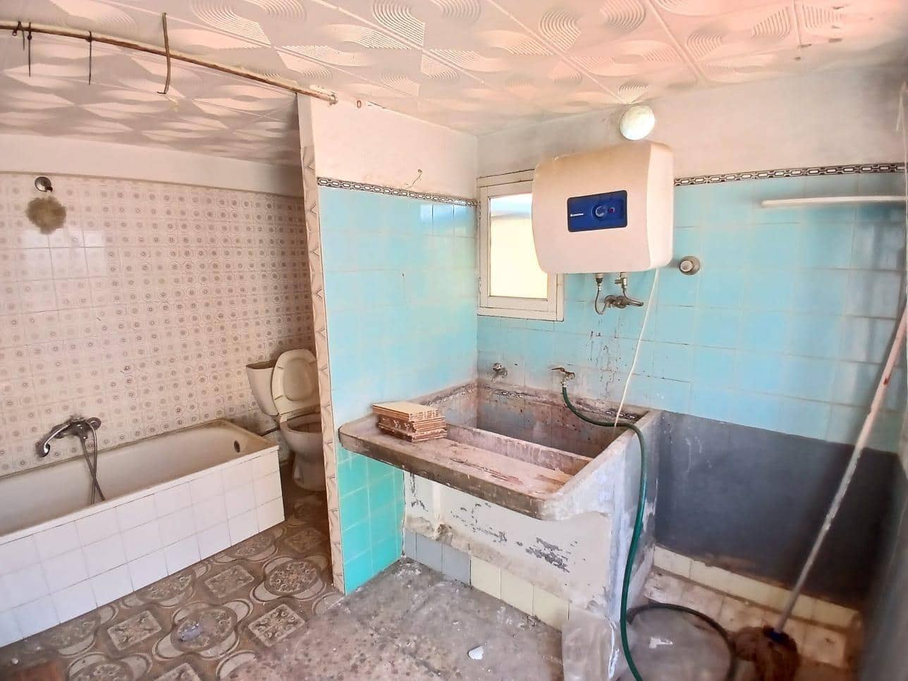 5 bedroom Apartment for sale in Carcaixent - € 120,000 (Ref: 9806448)