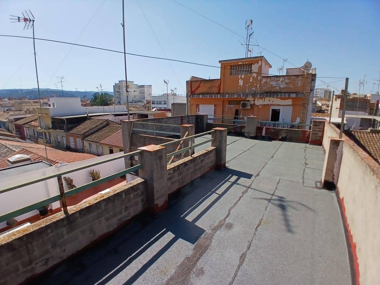 5 bedroom Apartment for sale in Carcaixent - € 120,000 (Ref: 9806448)