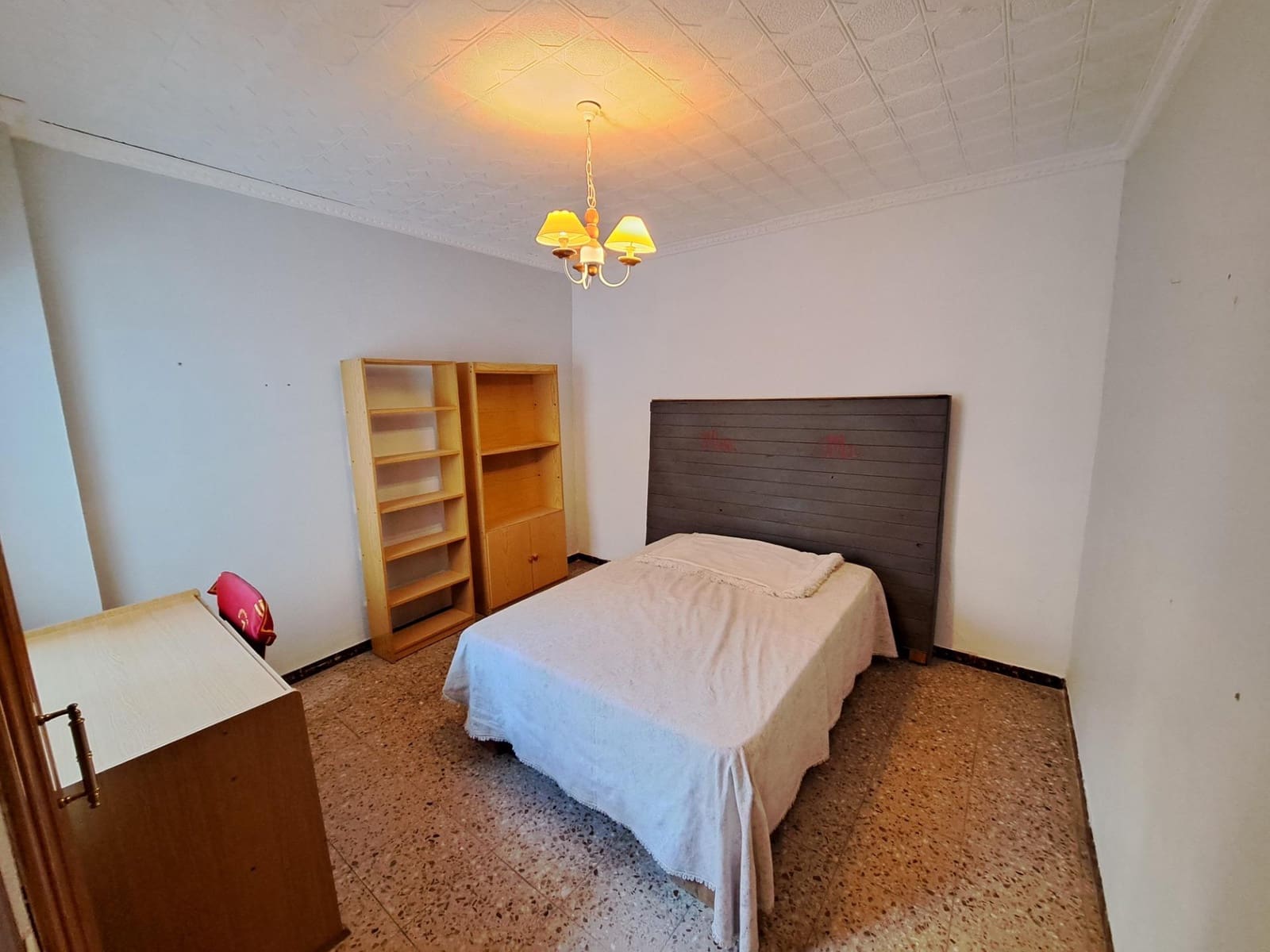 4 bedroom Townhouse for sale in Alzira - € 150,000 (Ref: 9807932)