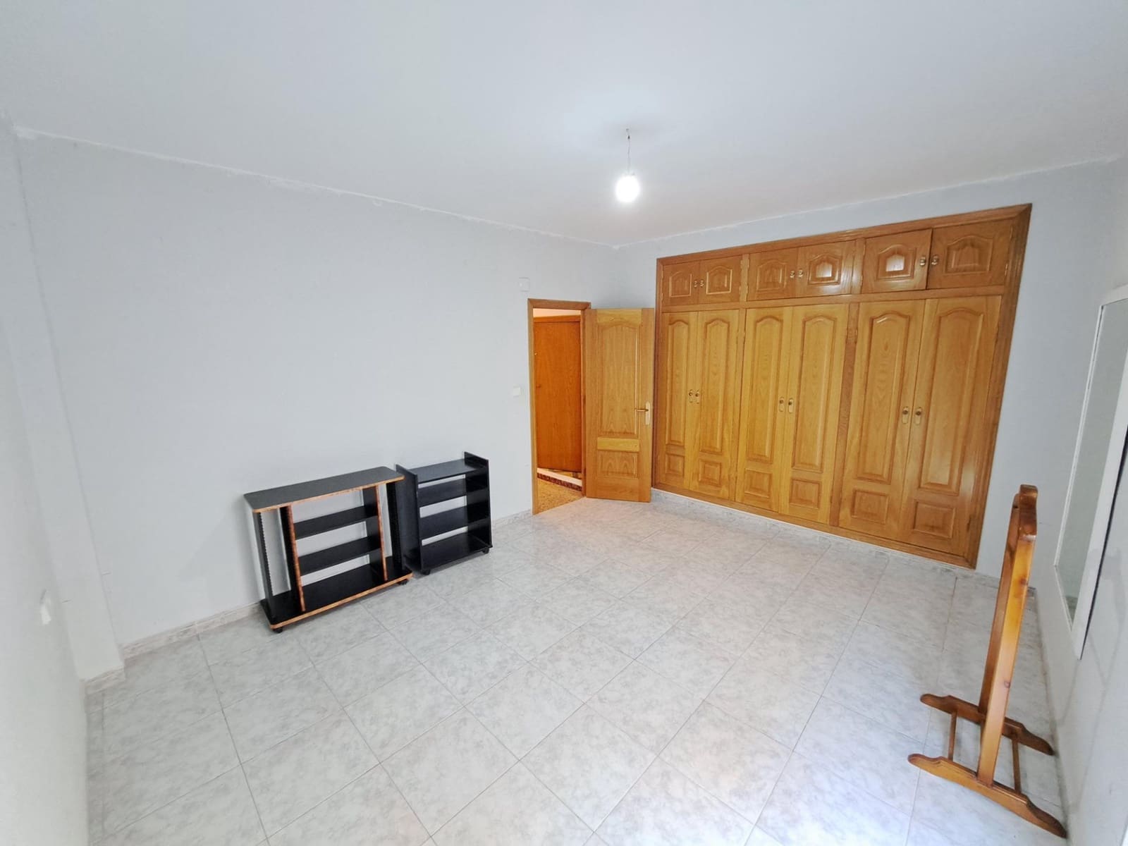 4 bedroom Townhouse for sale in Alzira - € 150,000 (Ref: 9807932)