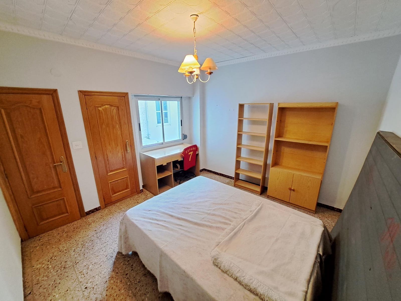 4 bedroom Townhouse for sale in Alzira - € 150,000 (Ref: 9807932)