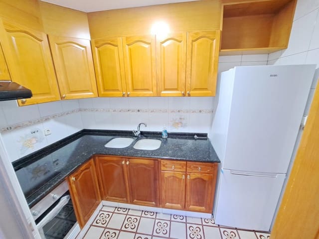 4 bedroom Townhouse for sale in Alzira - € 150,000 (Ref: 9807932)