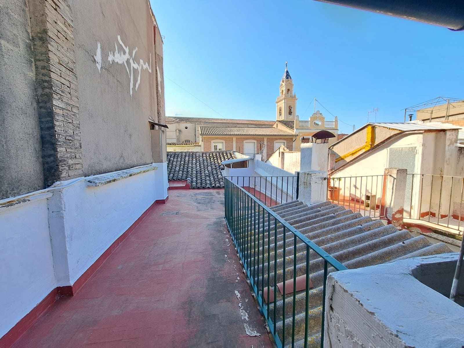 4 bedroom Townhouse for sale in Alzira - € 150,000 (Ref: 9807932)