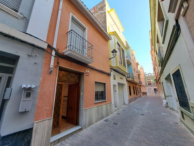 4 bedroom Townhouse for sale in Alzira - € 150,000 (Ref: 9807932)