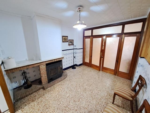 4 bedroom Townhouse for sale in Alzira - € 150,000 (Ref: 9807932)