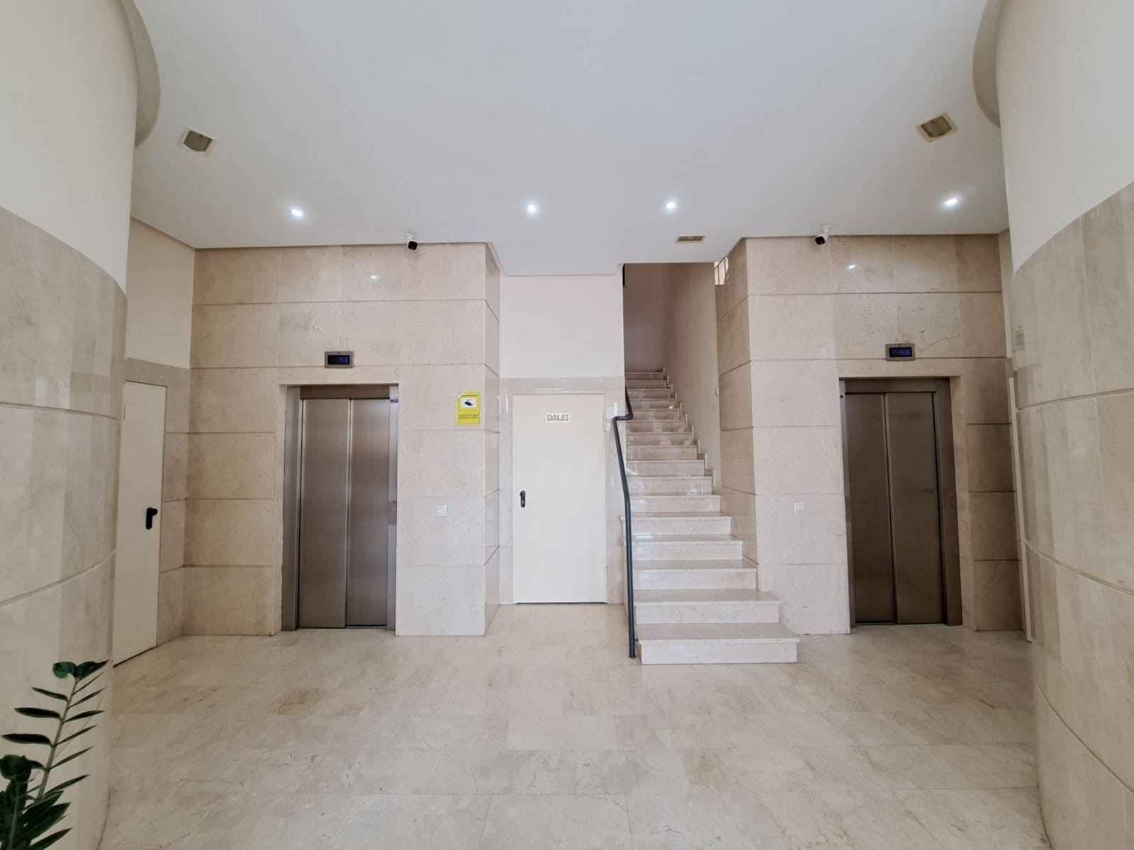 3 makuuhuone Asunto myytävänä paikassa Alzira - 200 000 € (Ref: 9818178)