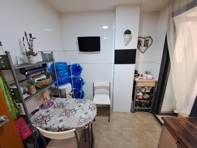 3 makuuhuone Asunto myytävänä paikassa Alzira - 200 000 € (Ref: 9818178)