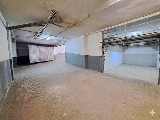 Garage till salu i Alzira - 25 000 € (Ref: 9818179)