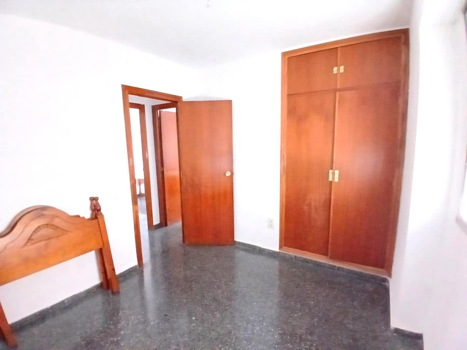 4 soverom Leilighet til salgs i Alberic - € 130 000 (Ref: 9822893)