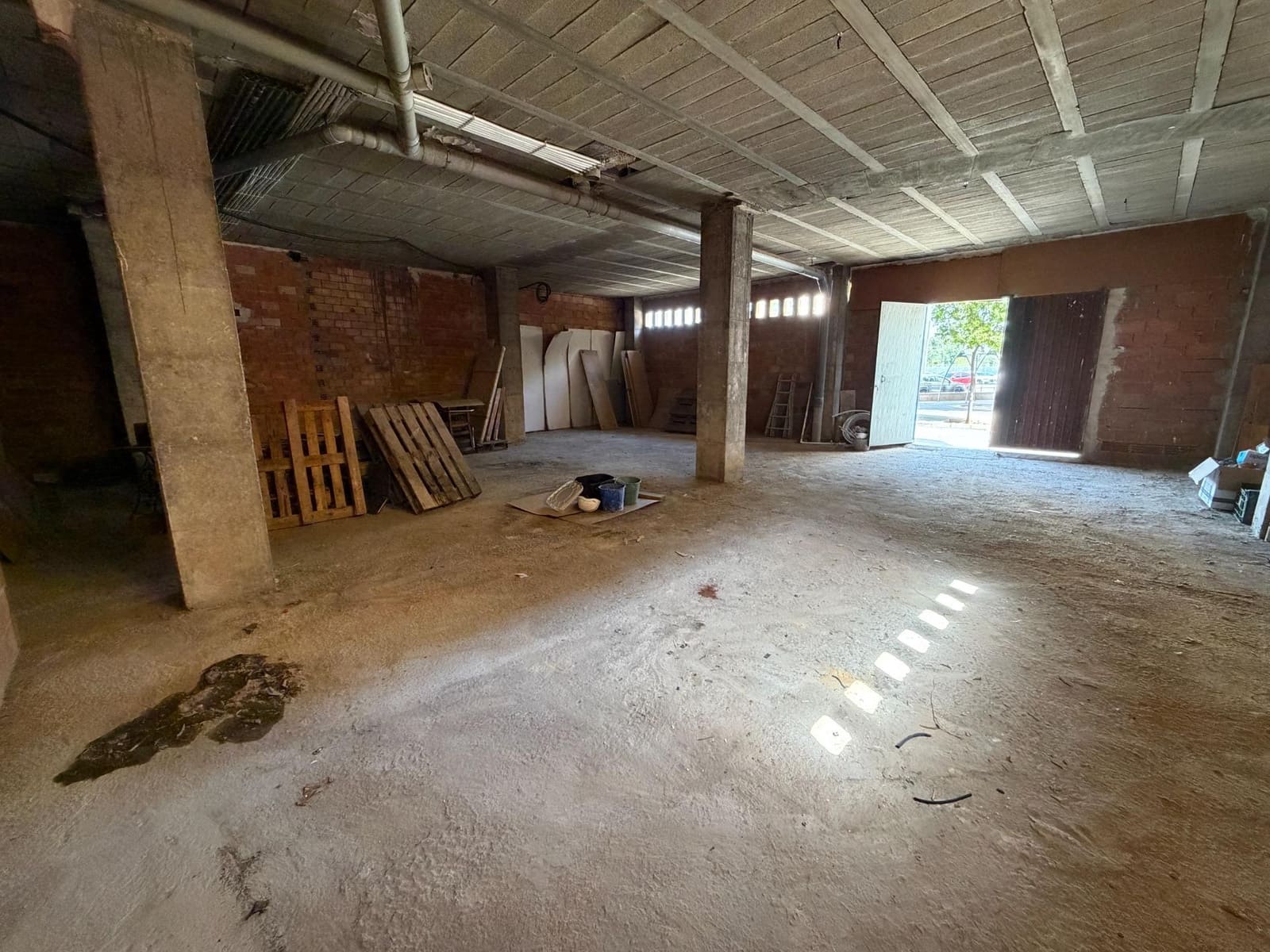 Commerciale in vendita in Alzira - 110.000 € (Rif: 9829071)
