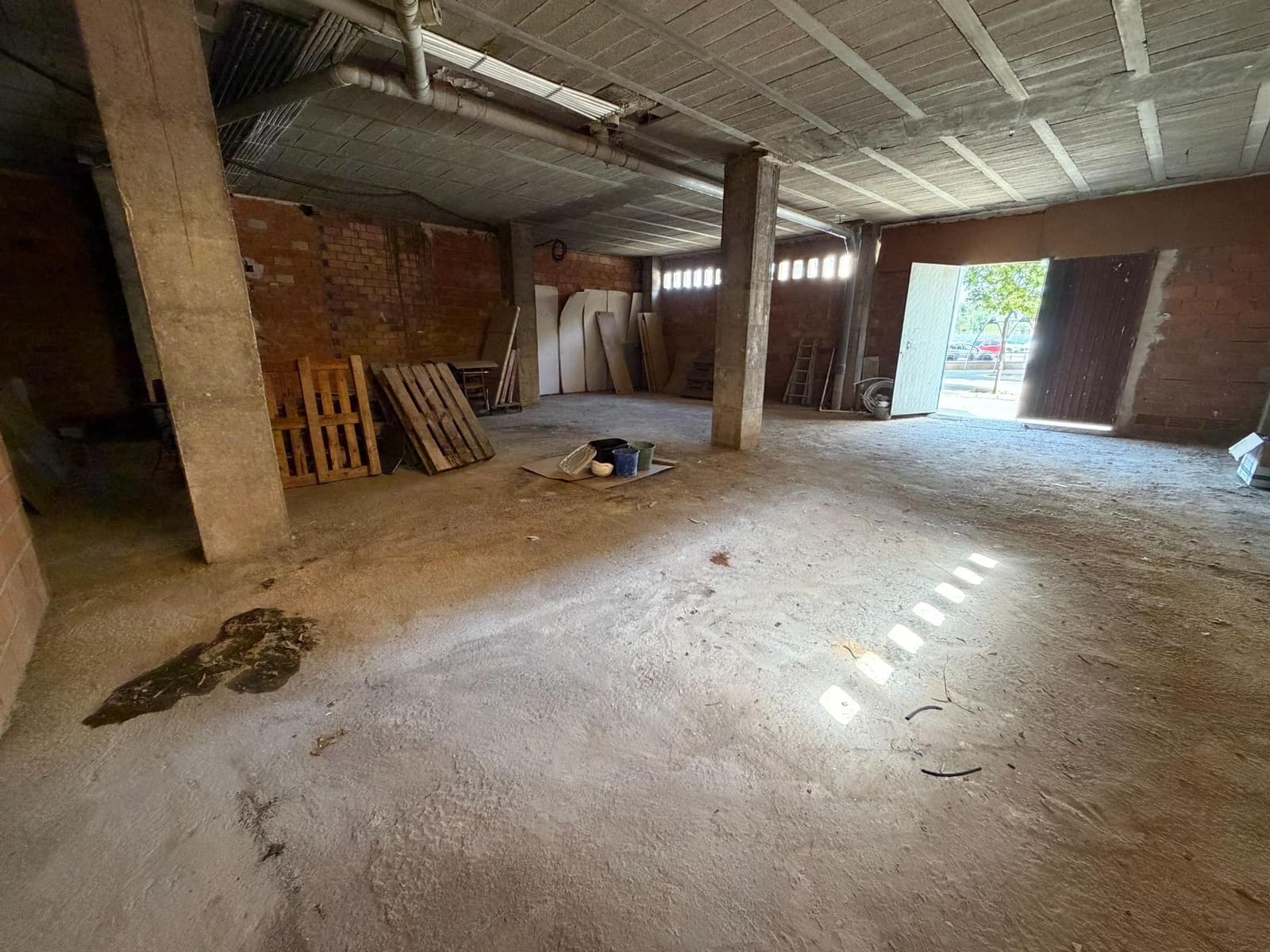 Commerciale in vendita in Alzira - 110.000 € (Rif: 9829071)