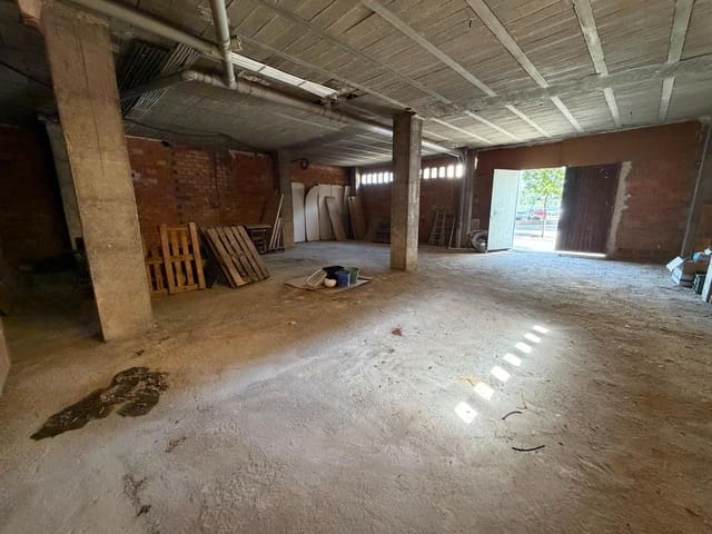 Erhverv til salg i Alzira - € 110.000 (Ref: 9829071)
