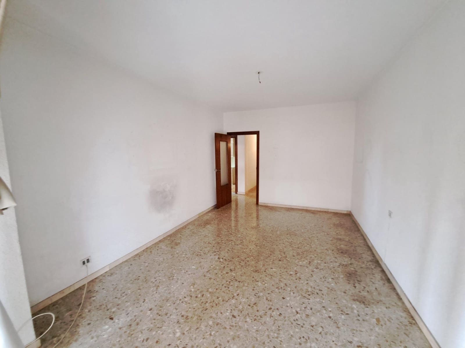 4 bedroom Flat for sale in Alzira - € 225,000 (Ref: 9829072)