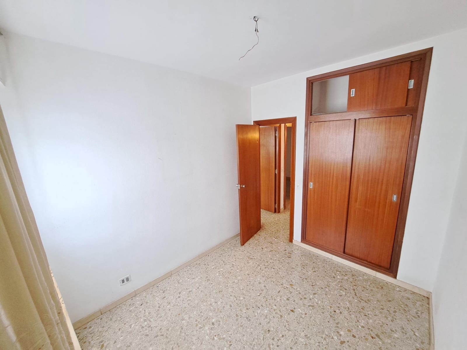 4 bedroom Flat for sale in Alzira - € 225,000 (Ref: 9829072)