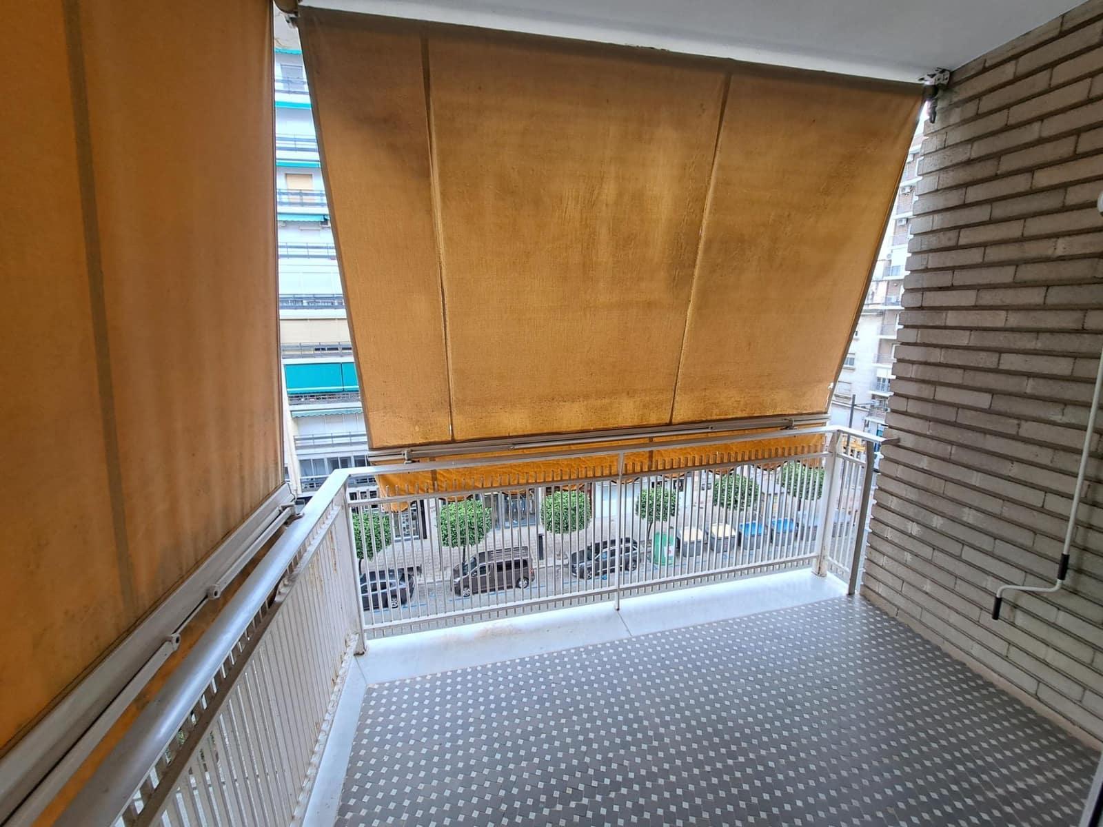 4 bedroom Flat for sale in Alzira - € 225,000 (Ref: 9829072)