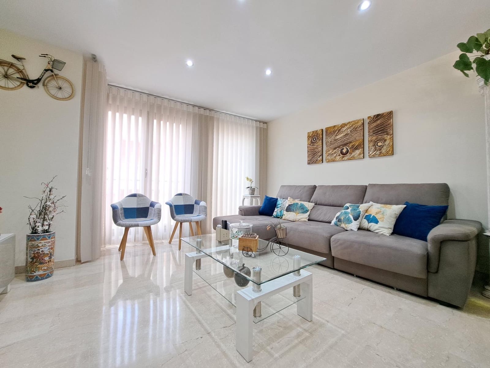 3 bedroom Flat for sale in Alzira - € 188,000 (Ref: 9831324)