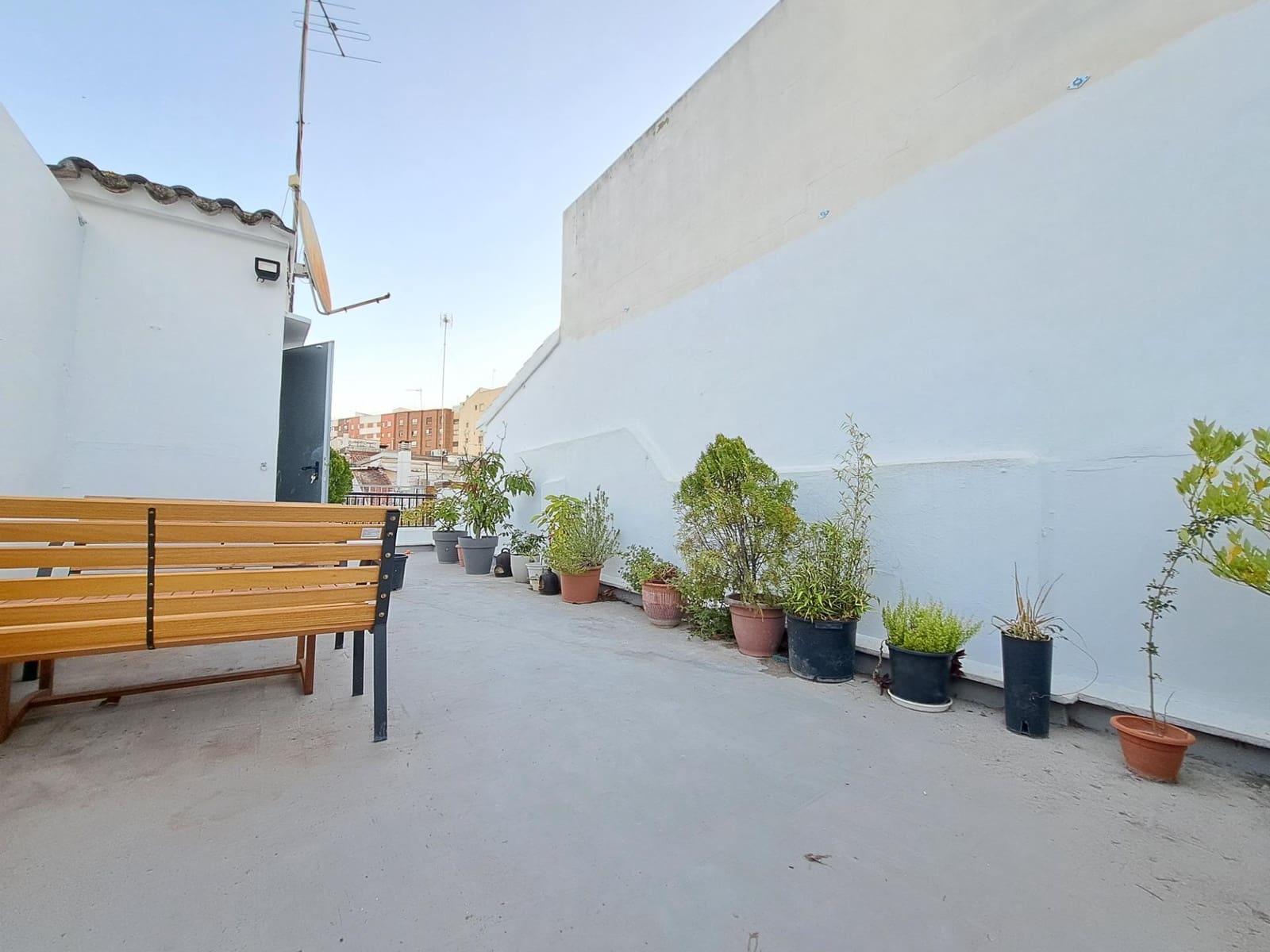 1 bedroom Townhouse for sale in Alzira - € 150,000 (Ref: 9831326)