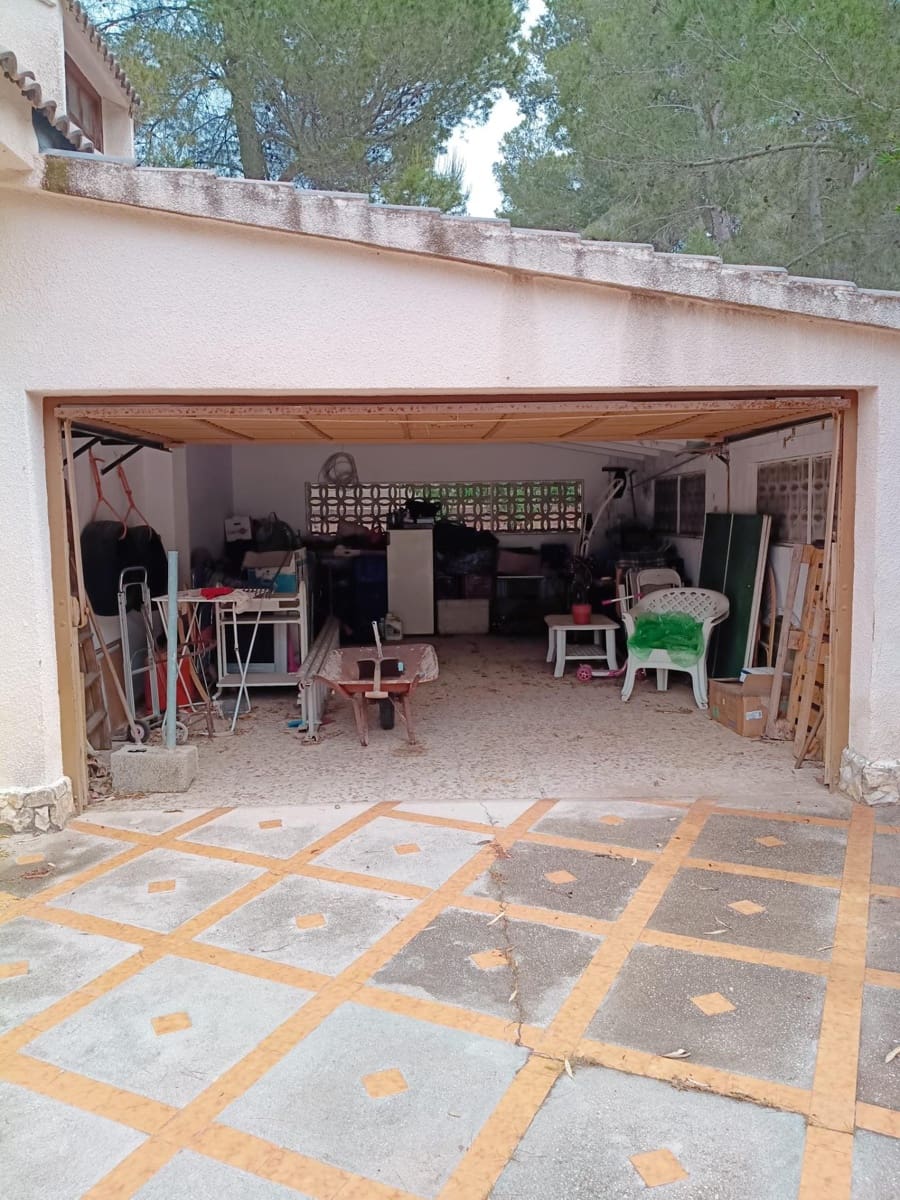 5 bedroom Villa for sale in Alzira with garage - € 335,000 (Ref: 9839226)