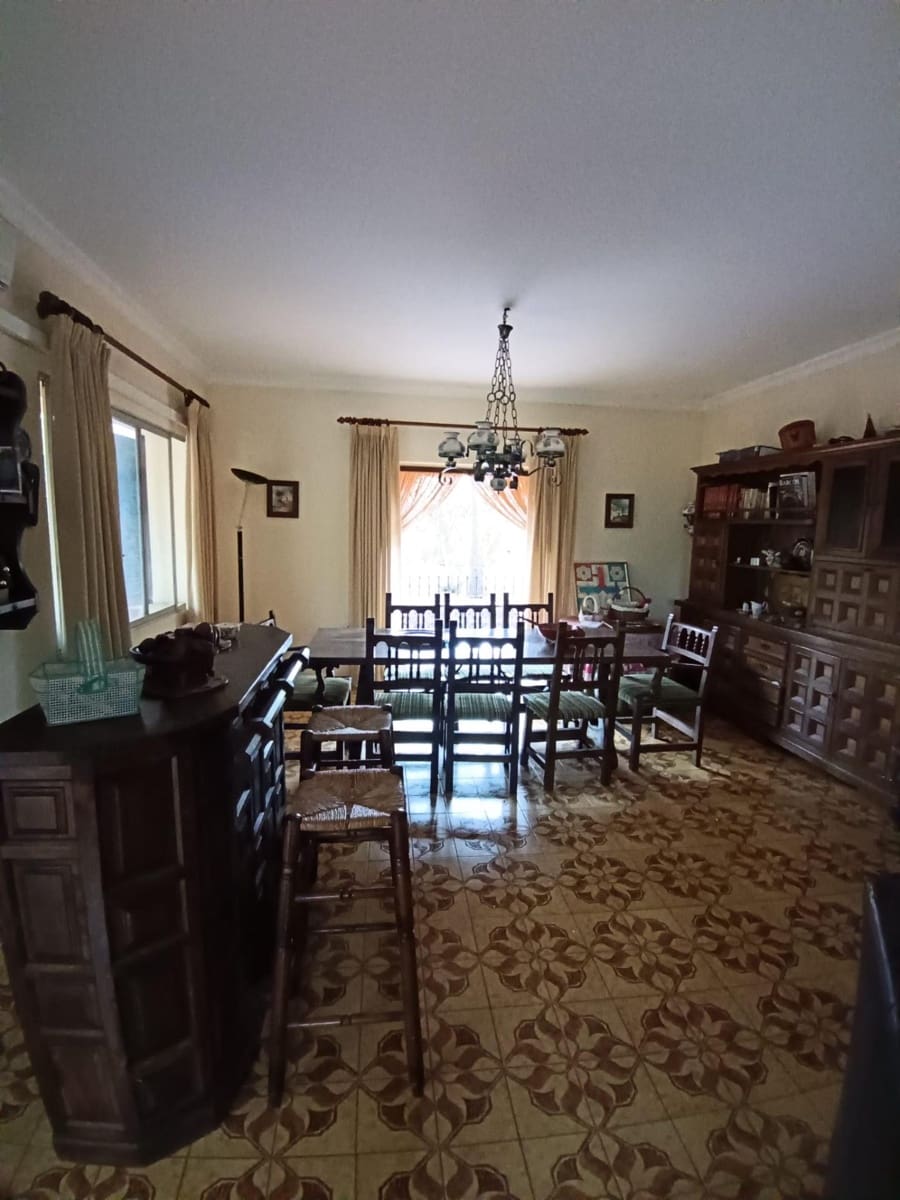 5 bedroom Villa for sale in Alzira with garage - € 335,000 (Ref: 9839226)