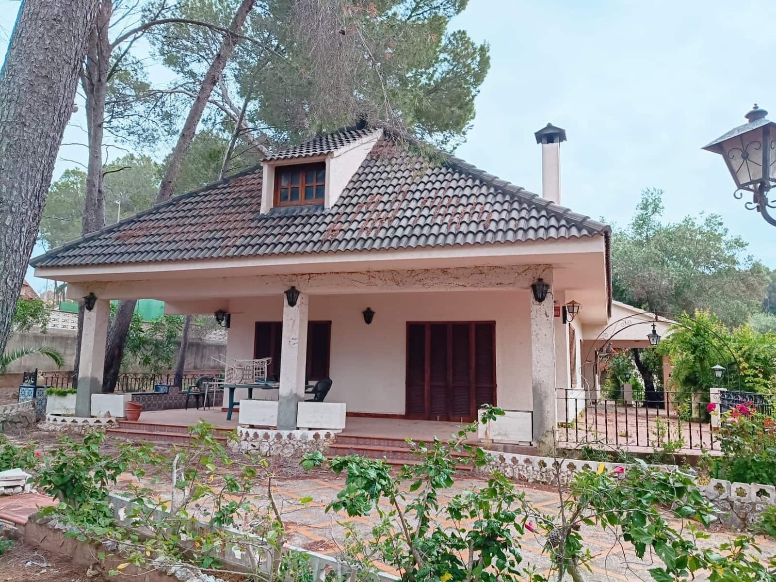5 bedroom Villa for sale in Alzira with garage - € 335,000 (Ref: 9839226)