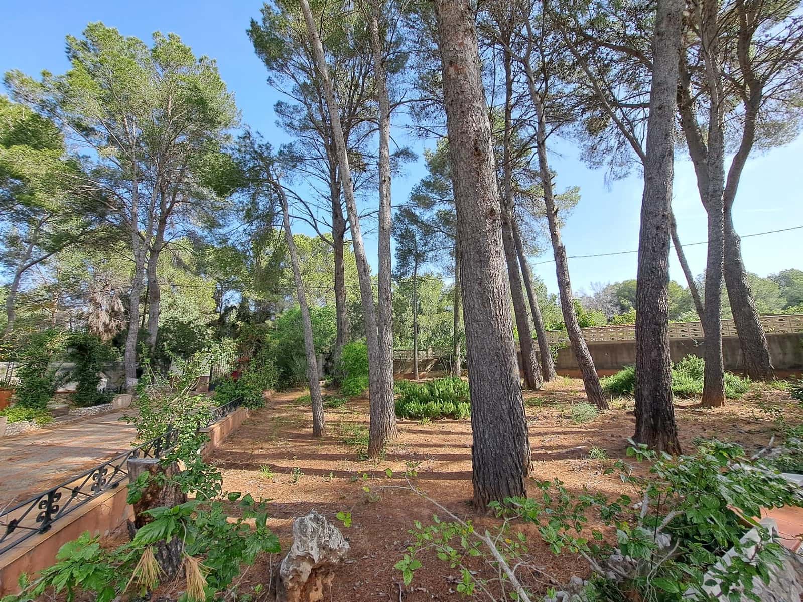 5 bedroom Villa for sale in Alzira with garage - € 335,000 (Ref: 9839226)