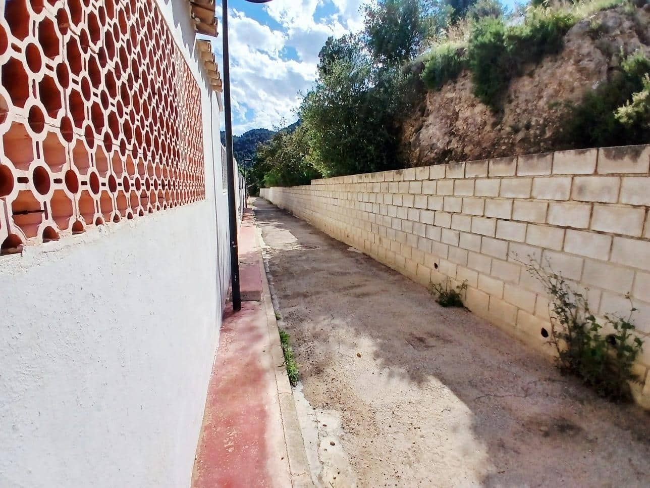 3 bedroom Townhouse for sale in Carcer with garage - € 89,000 (Ref: 9839227)
