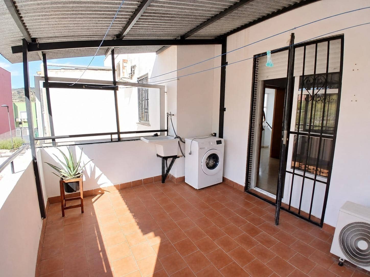 3 bedroom Townhouse for sale in Carcer with garage - € 89,000 (Ref: 9839227)