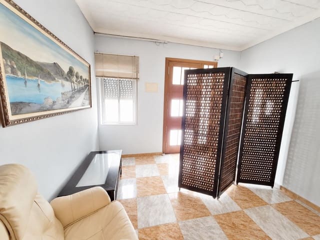5 quarto Casa em Banda para venda em Carcaixent com garagem - 180 000 € (Ref: 9839228)
