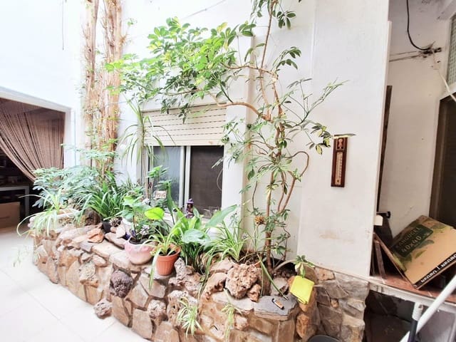 5 quarto Casa em Banda para venda em Carcaixent com garagem - 180 000 € (Ref: 9839228)
