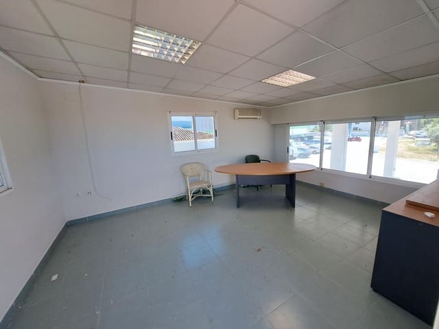 Kantoor te huur in Carcaixent - € 250 (Ref: 9843366)