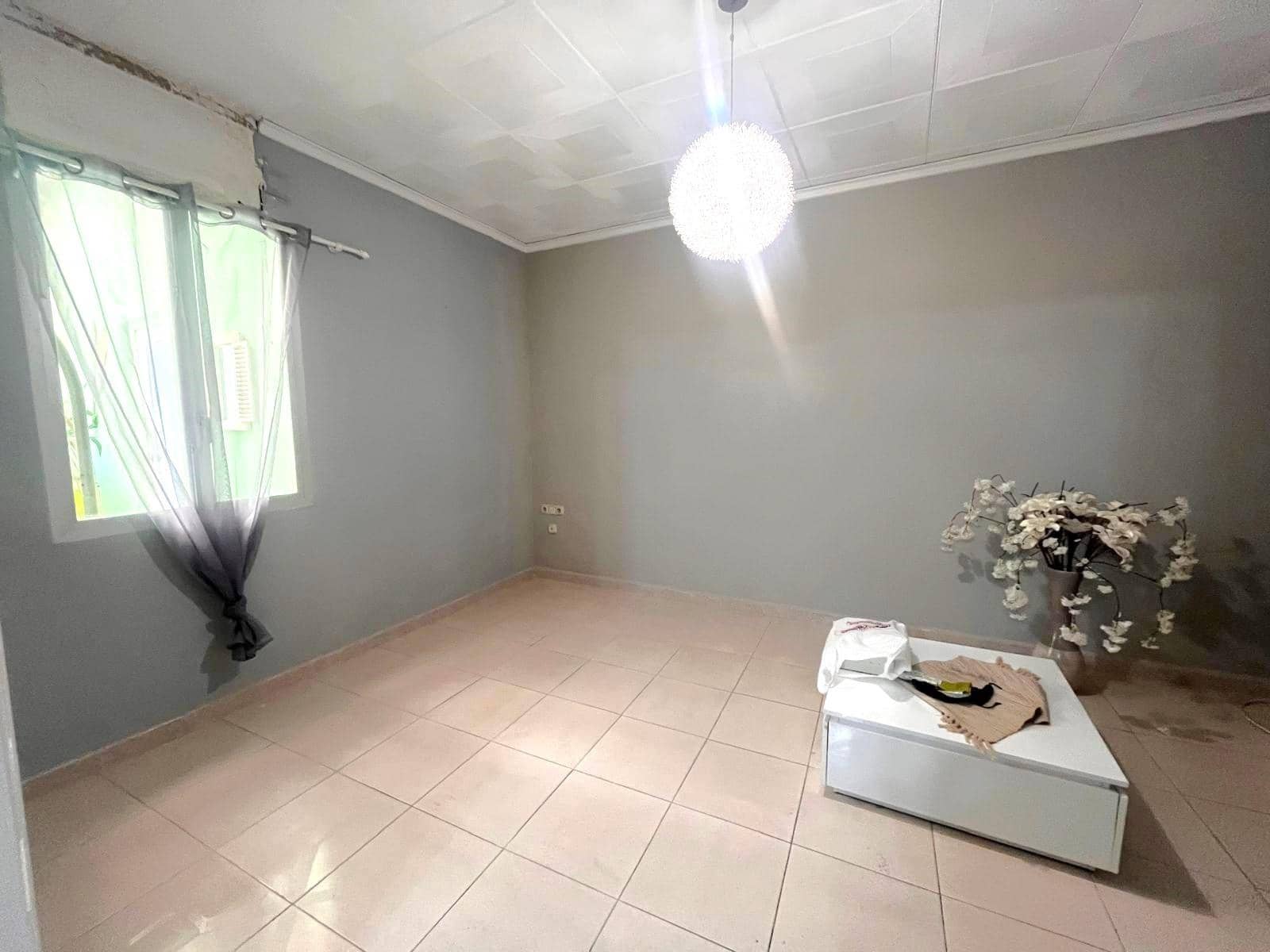 6 bedroom Apartment for sale in Carcaixent - € 220,000 (Ref: 9846197)