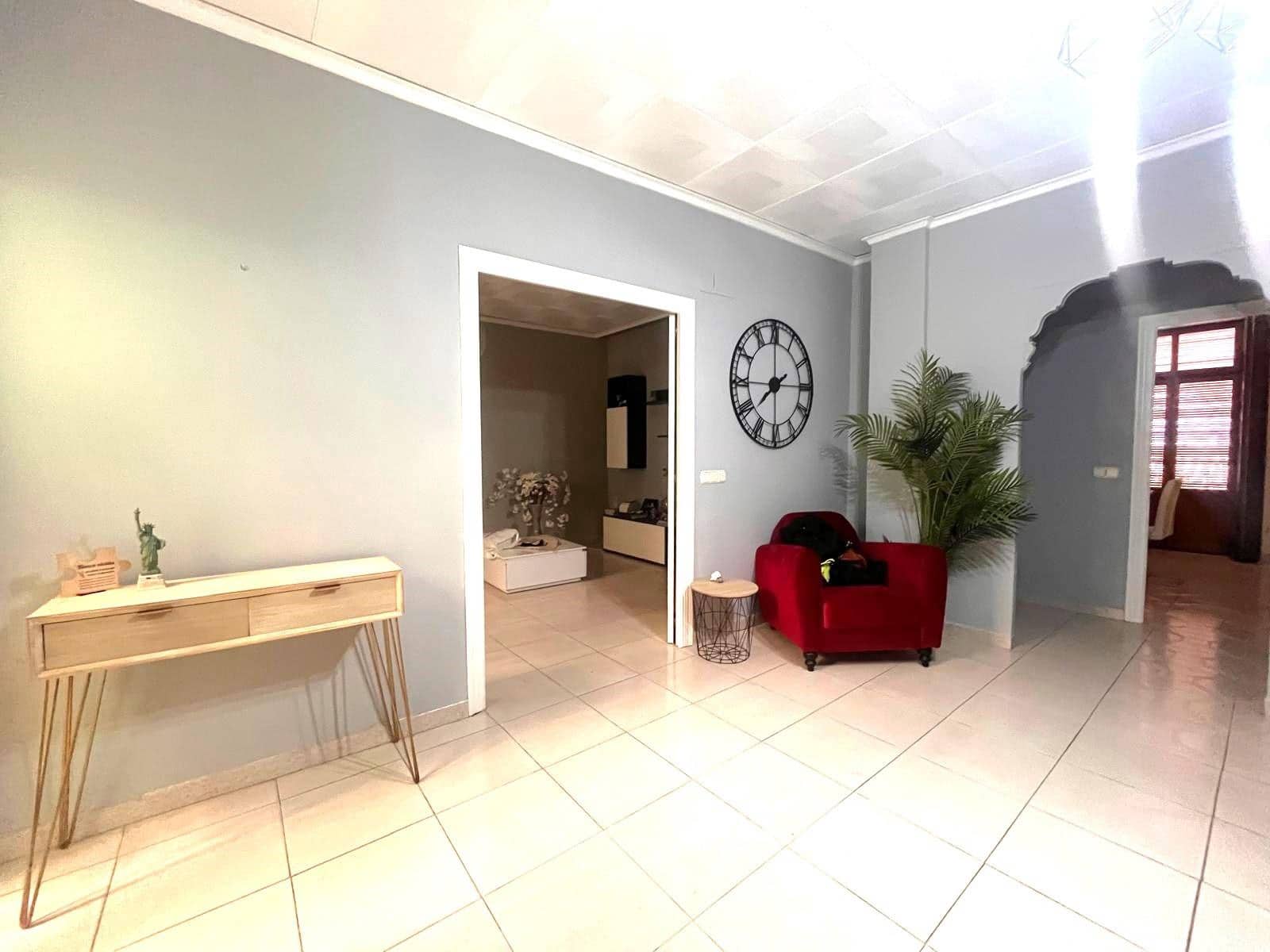 6 bedroom Apartment for sale in Carcaixent - € 220,000 (Ref: 9846197)