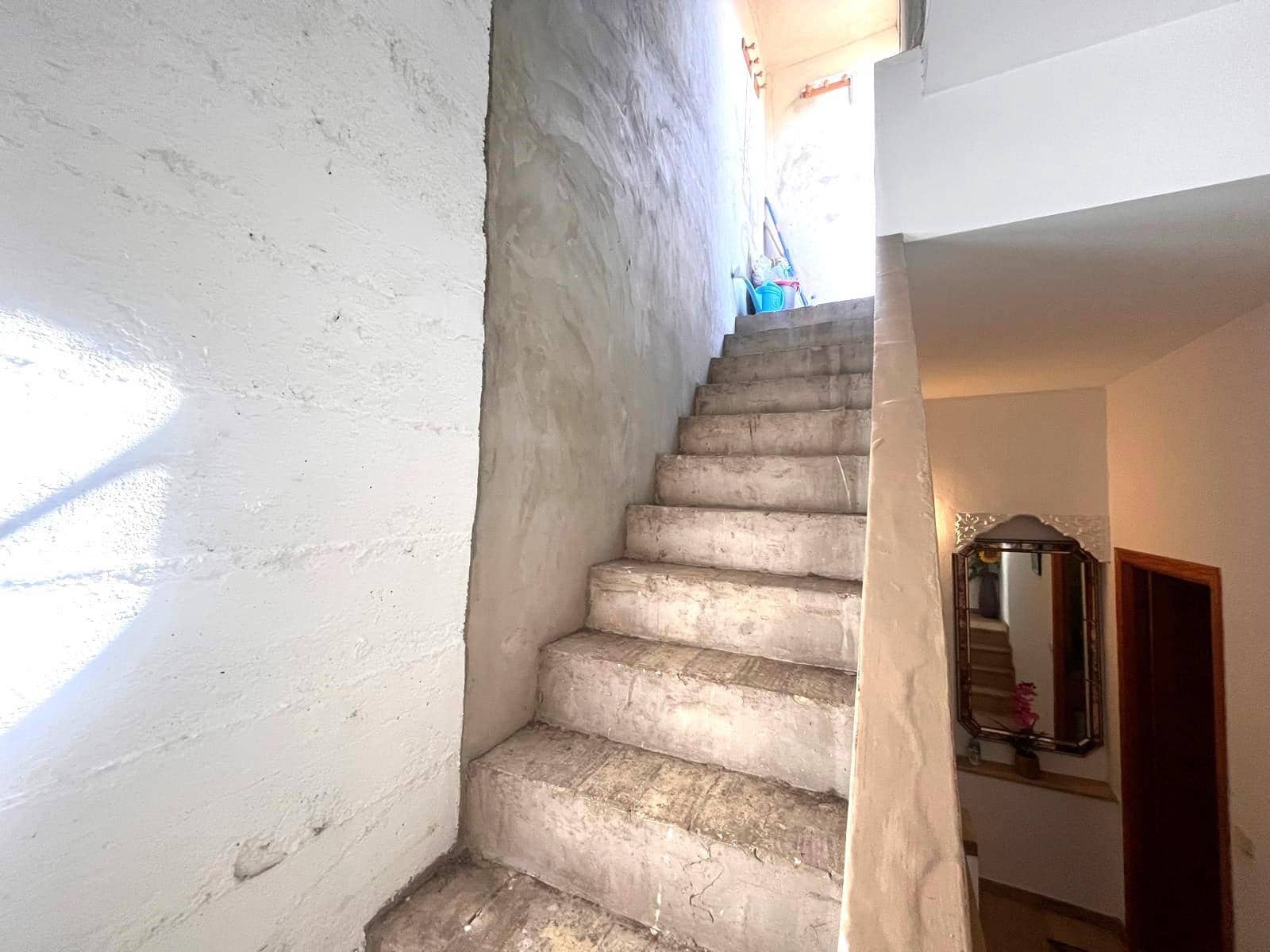 3 bedroom Flat for sale in Carcaixent - € 149,000 (Ref: 9846197)