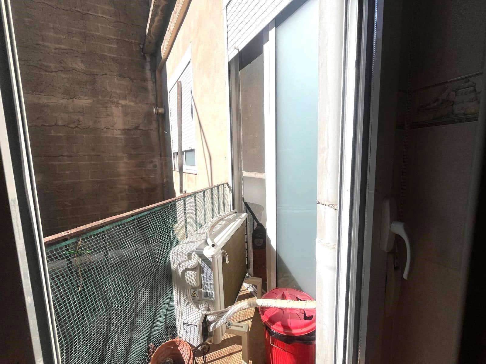 3 bedroom Flat for sale in Carcaixent - € 149,000 (Ref: 9846197)