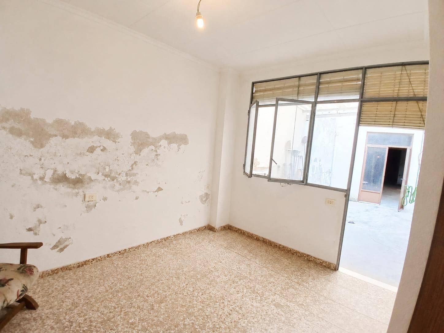 4 soveværelse Byhus til salg i Alzira - € 130.000 (Ref: 9855426)