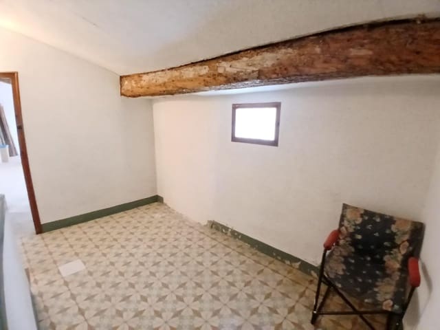 4 soveværelse Byhus til salg i Alzira - € 130.000 (Ref: 9855426)