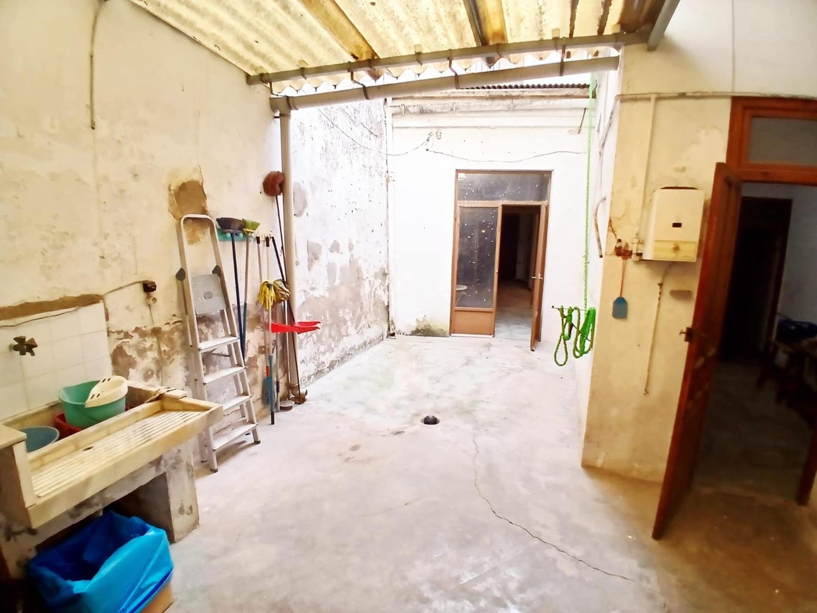 4 soveværelse Byhus til salg i Alzira - € 130.000 (Ref: 9855426)