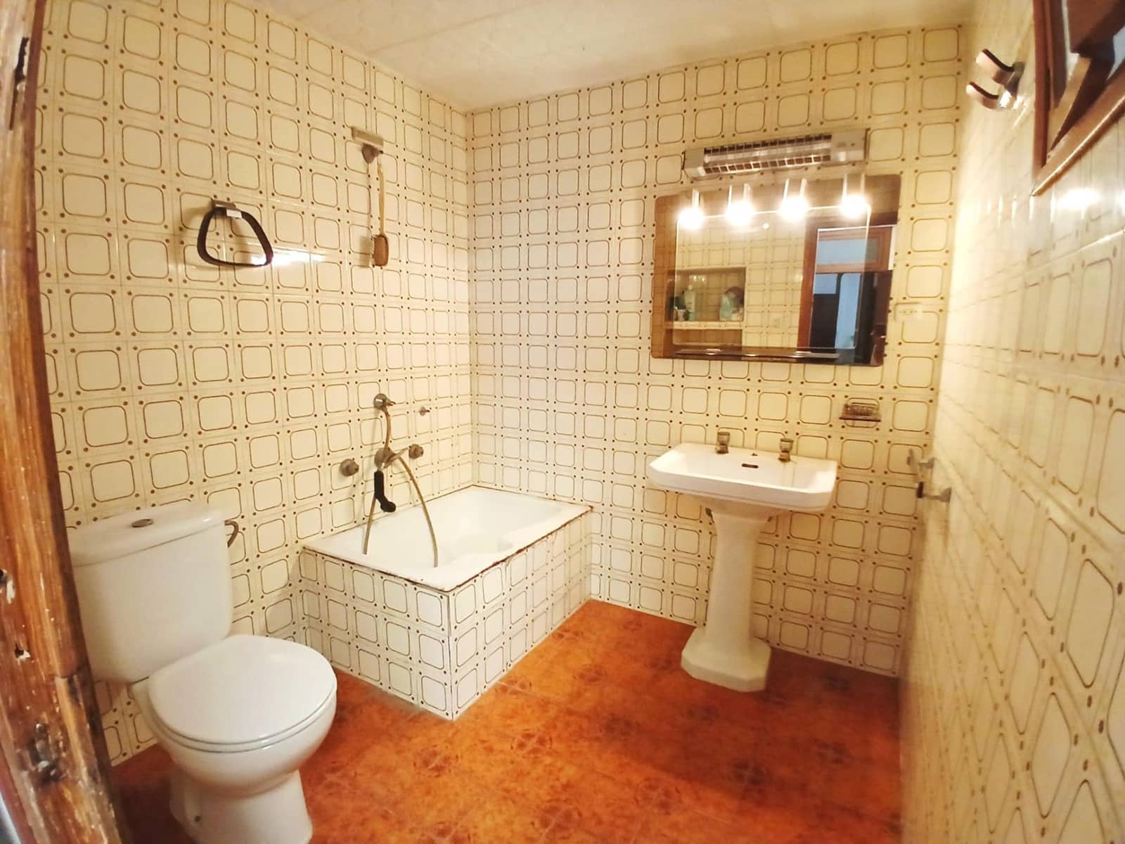 4 soveværelse Byhus til salg i Alzira - € 130.000 (Ref: 9855426)
